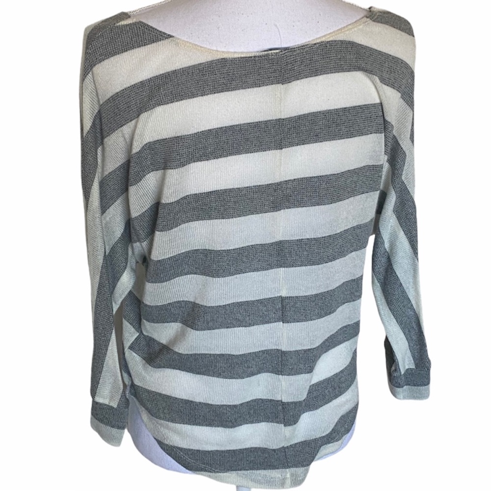 3/$8🎉Charlotte Russe Gray white block striped top - Picture 3 of 4